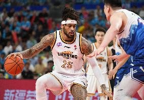 (SP)CHINA-URUMQI-BASKETBALL-CBA LEAGUE-XINJIANG VS LIAONING(CN)