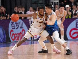 (SP)CHINA-URUMQI-BASKETBALL-CBA LEAGUE-XINJIANG VS LIAONING(CN)