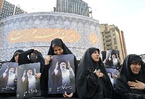 Mourning for Iranian President Raisi