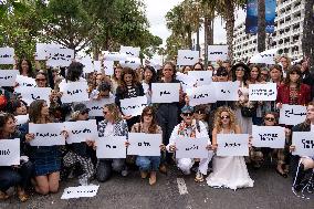 Cannes - Guerrieres De La Paix Flash Mob Action for Gaza and Israel
