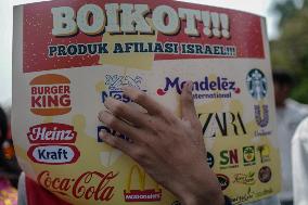 Protest Calling For The Boycott Of Israeli Affiliate Products In Indonesia