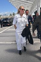 Cannes - Uma Thurman At Nice Airport