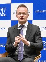 Hungary foreign minister in Tokyo