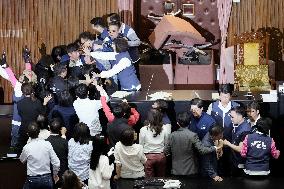 Taiwan parliamentary session