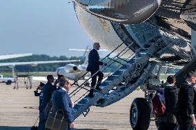 President Biden Boards AF1 to Boston, Massachusetts