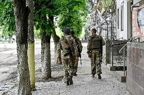 Ukrainian defenders serve in Zaporizhzhia sector