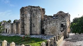 DOMINICAN REPUBLIC-SANTO DOMINGO-SCENERY