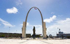 DOMINICAN REPUBLIC-SANTO DOMINGO-SCENERY