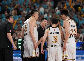 (SP)CHINA-URUMQI-BASKETBALL-CBA LEAGUE-XINJIANG VS LIAONING(CN)