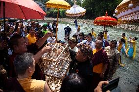 Fang Sen Rituals Ahead Of Vesak Day