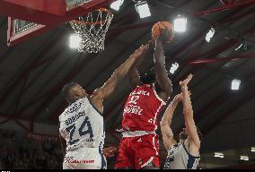 Basquetebol - Benfica vs Oliveirense