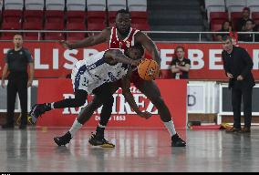 Basquetebol - Benfica vs Oliveirense