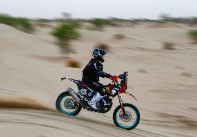 (SP)CHINA-KASHGAR-TAKLIMAKAN RALLY-THIRD STAGE (CN)