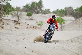 (SP)CHINA-KASHGAR-TAKLIMAKAN RALLY-THIRD STAGE (CN)