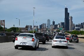 Commuters Travel In Chicago Illinois