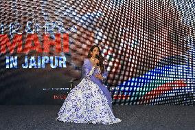 Indian Actor Janhvi Kapoor During Movie Promotion In Jaipur