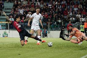 Cagliari v ACF Fiorentina - Serie A TIM