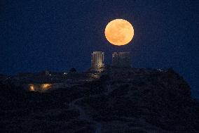 GREECE-CAPE SOUNION-TEMPLE OF POSEIDON-FULL MOON