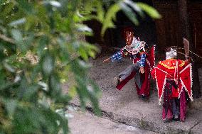 ChineseToday | Art rooted in paddy fields: Yangxi Opera artists in SW China's Chongqing