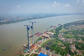 CHINA-HUBEI-SHUANGLIU YANGTZE RIVER GRAND BRIDGE-CONSTRUCTION (CN)