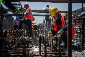 CHINA-HUBEI-SHUANGLIU YANGTZE RIVER GRAND BRIDGE-CONSTRUCTION (CN)