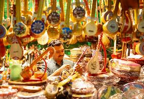 Xinjiang International Grand Bazaar Tour