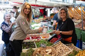 Adriana Karembeu Participates in the Red Cross Collection - Paris