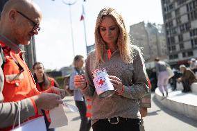 Adriana Karembeu Participates in the Red Cross Collection - Paris