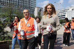 Adriana Karembeu Participates in the Red Cross Collection - Paris