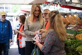 Adriana Karembeu Participates in the Red Cross Collection - Paris