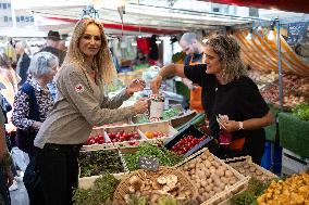 Adriana Karembeu Participates in the Red Cross Collection - Paris