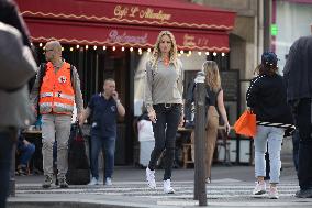 Adriana Karembeu Participates in the Red Cross Collection - Paris