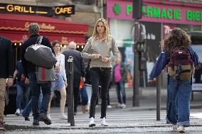 Adriana Karembeu Participates in the Red Cross Collection - Paris