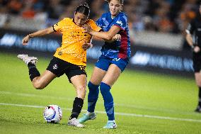 Houston Dash v North Carolina Courage - NWSL