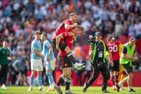 Manchester City v Manchester United - Emirates FA Cup Final