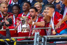 Manchester City v Manchester United - Emirates FA Cup Final