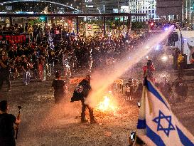 Anti-Netanyahu Protest - Tel Aviv