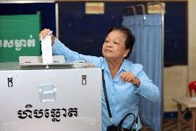 CAMBODIA-PHNOM PENH-LOCAL COUNCIL ELECTIONS-KICK OFF