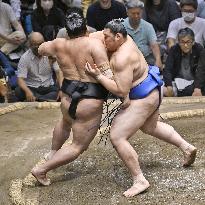 Sumo: Summer tournament