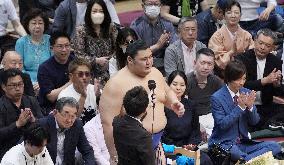 Sumo: Summer tournament