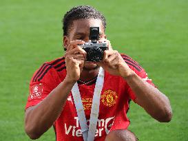 Manchester City v Manchester United - Emirates FA Cup Final