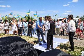 Funeral of 4yo girl fatally wounded in April 29 Russian missile attack in Odesa
