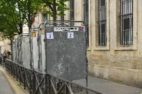 Installation Of Billboards For The European Elections - Paris