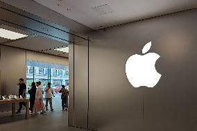 Apple Promotion in Shanghai