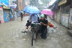 BANGLADESH-DHAKA-CYCLONE-REMAL