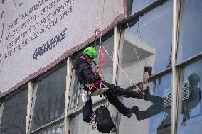 Greenpeace Action Against TotalEnergies - Paris