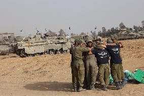 ISRAEL-GAZA-BORDER-TROOPS