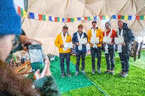 (SP)CHINA-XIZANG-LHASA-MT. QOMOLANGMA-CLIMBERS (CN)