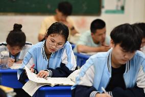 GAOKAO Preparation in Fuyang