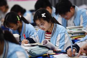 GAOKAO Preparation in Fuyang